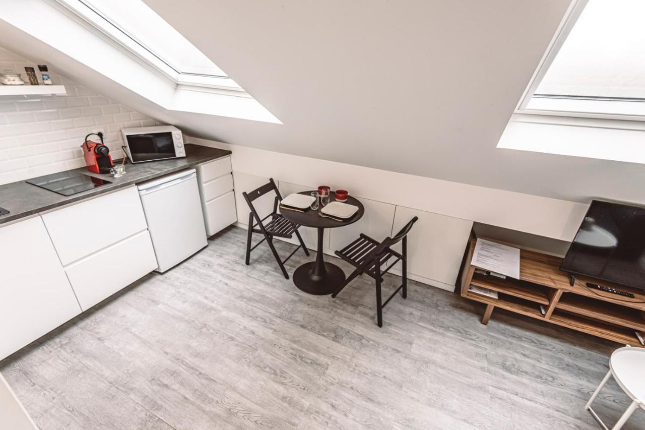 Le Coquet Logement Climatise Face A La Cathedrale - 3G Reims Exteriör bild