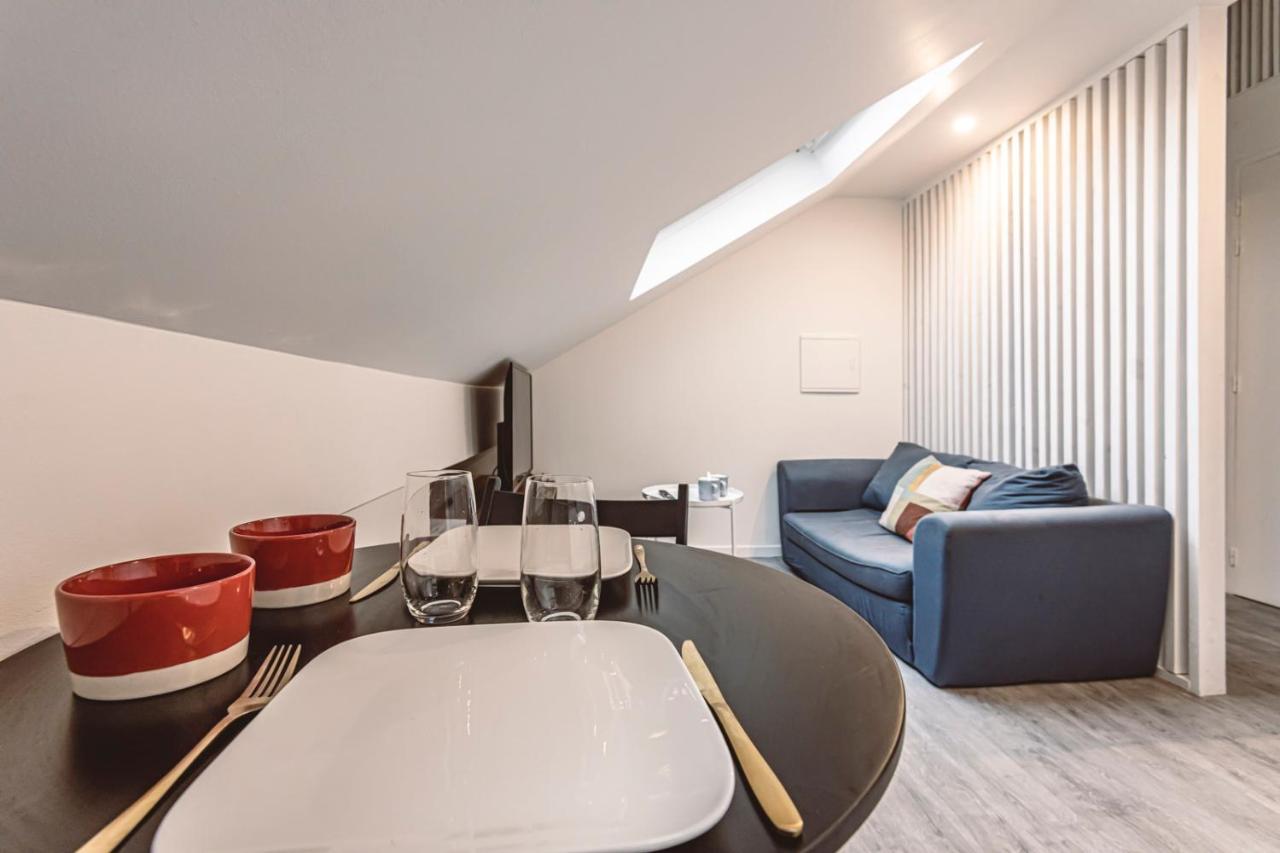 Le Coquet Logement Climatise Face A La Cathedrale - 3G Reims Exteriör bild