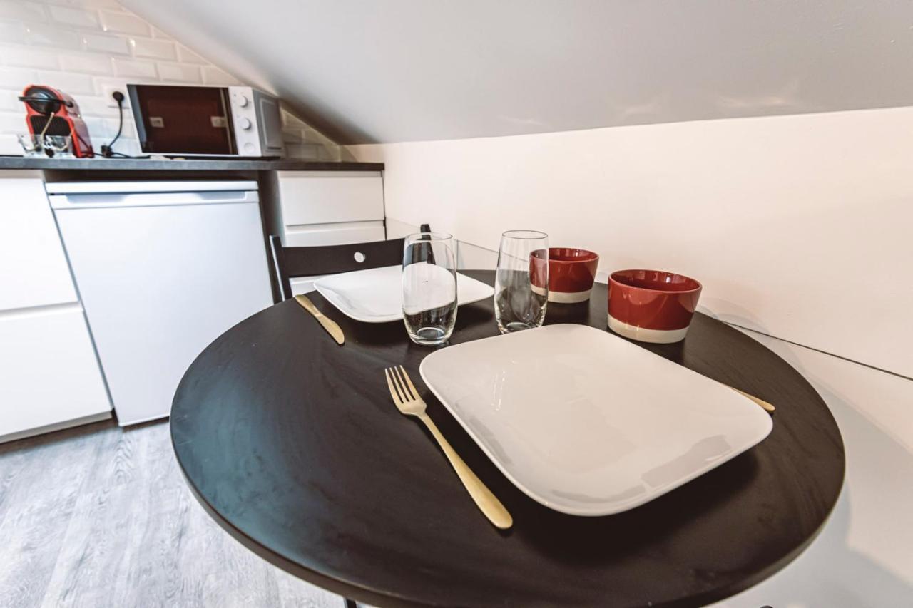 Le Coquet Logement Climatise Face A La Cathedrale - 3G Reims Exteriör bild